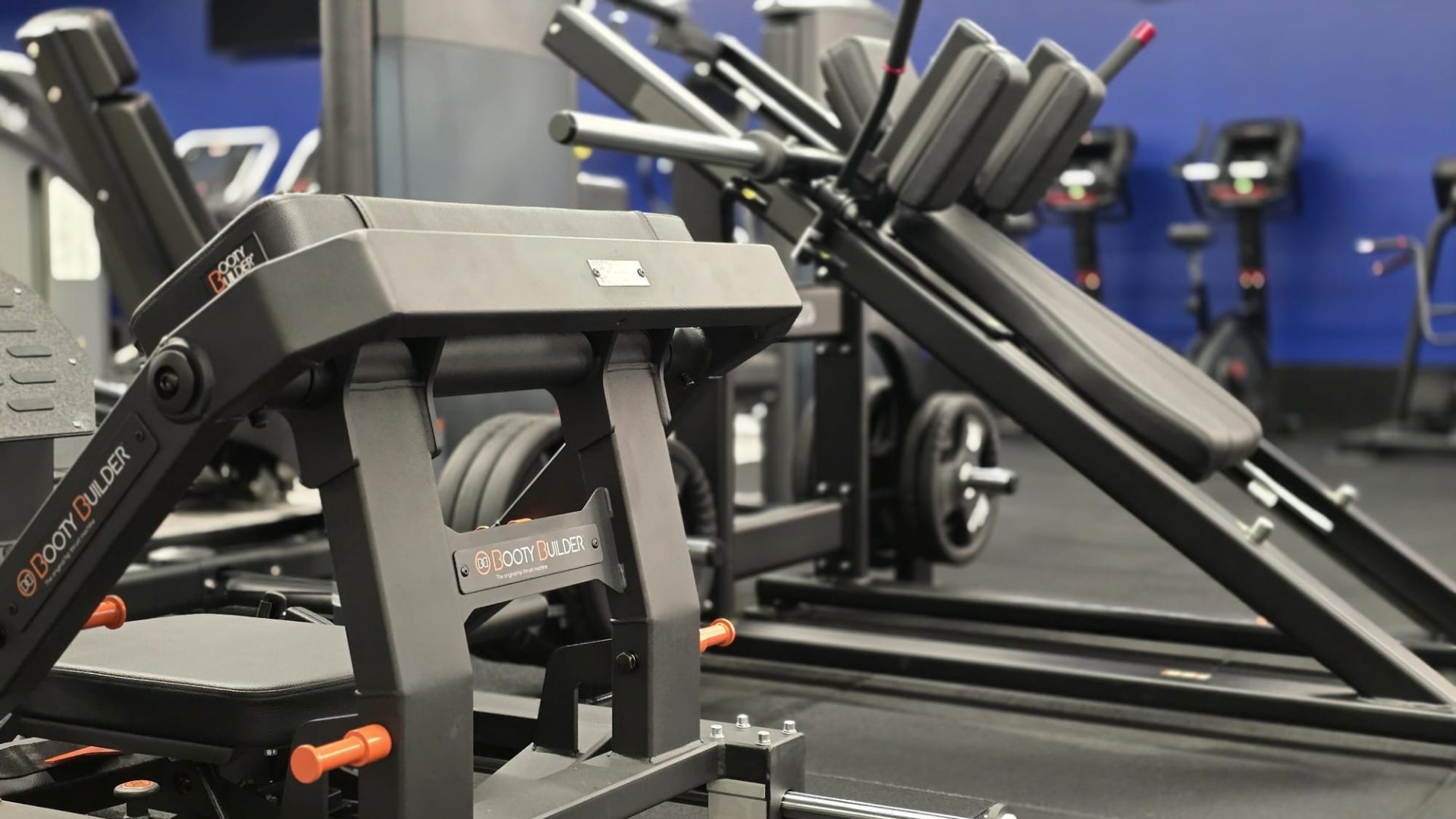 Plate-loaded press and leg machines
